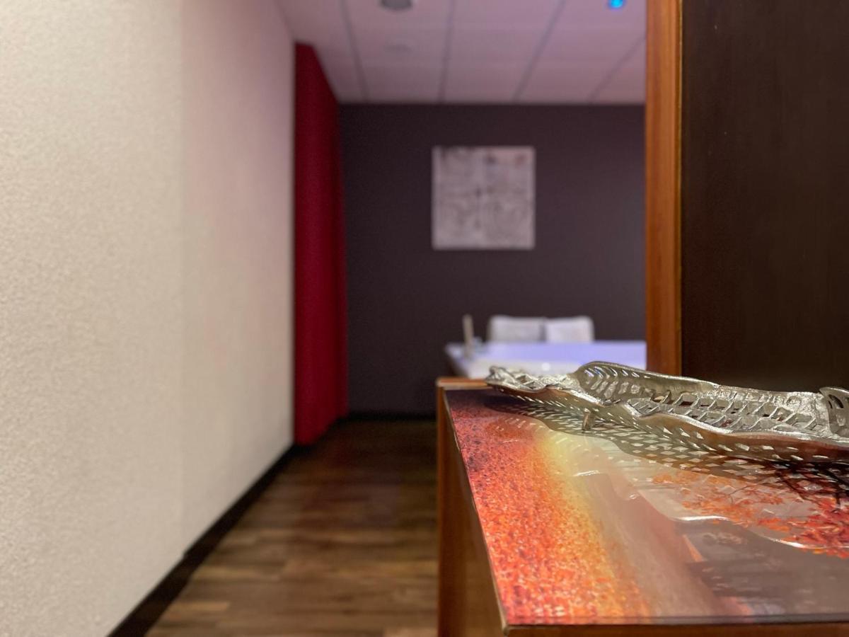 Motel Los Abedules Oviedo Ngoại thất bức ảnh