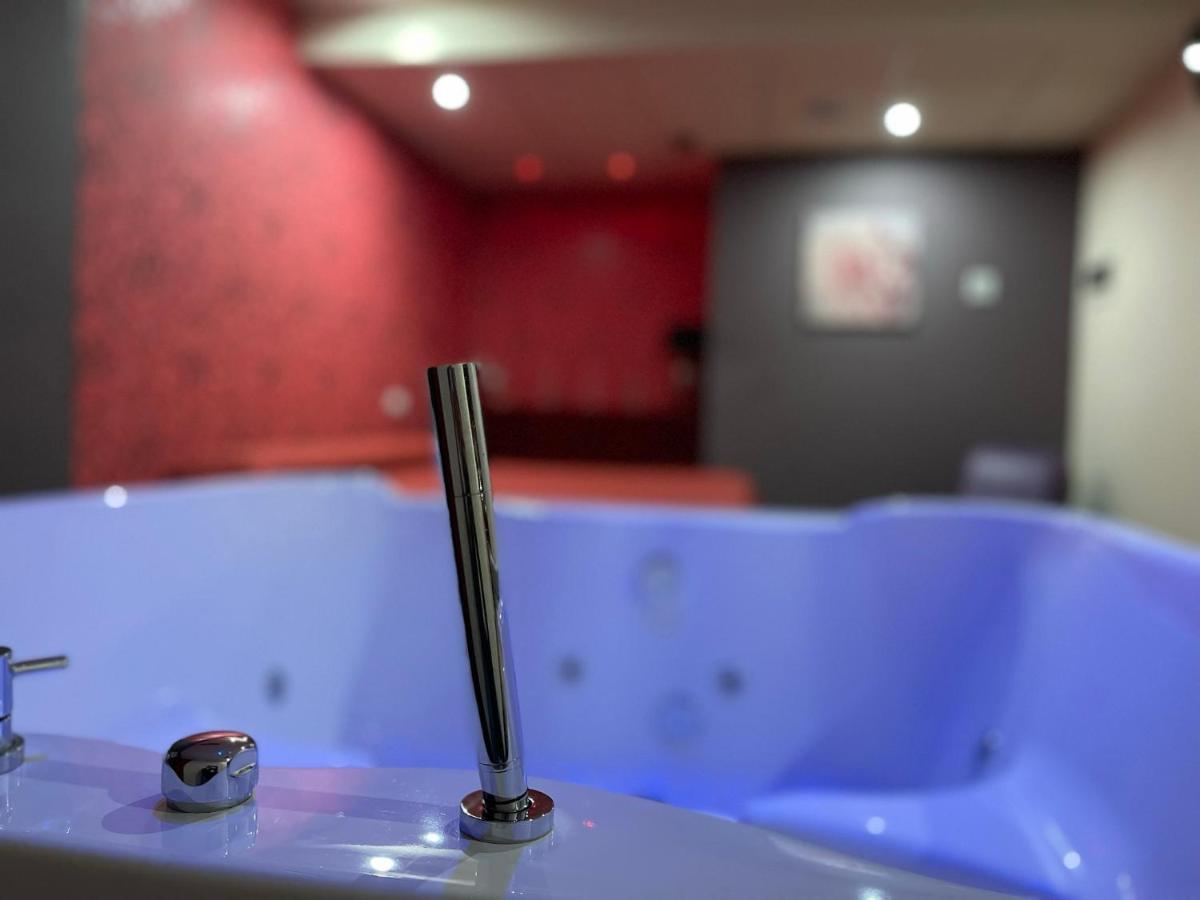 Motel Los Abedules Oviedo Ngoại thất bức ảnh