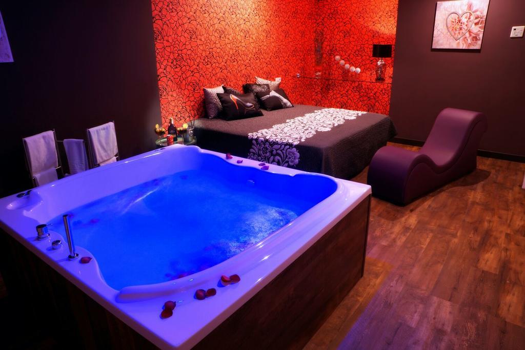 Motel Los Abedules Oviedo Ngoại thất bức ảnh